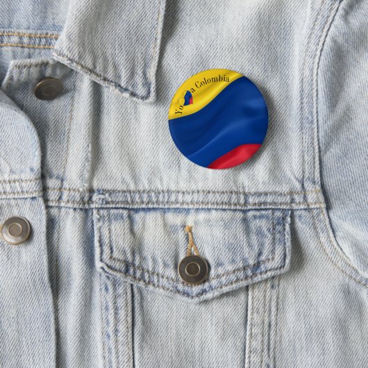 Yo Amo A Colombia Flag Button (In situ)