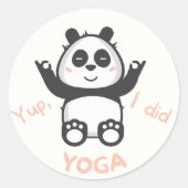 Yoga als een panda ronde sticker (Voorkant)