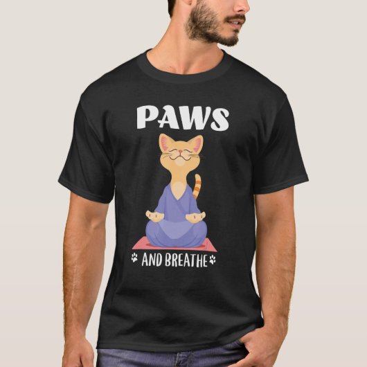 Yoga Cat Cute Paws And Breathe T-shirt (Voorkant)