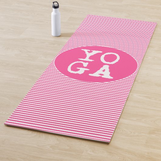 YOGA | Fun Typografie — Hot Pink Striped Yogamat (In situ)