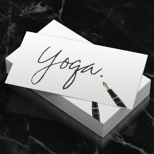 Yoga-instructeur handgeschreven script legant visitekaartje
