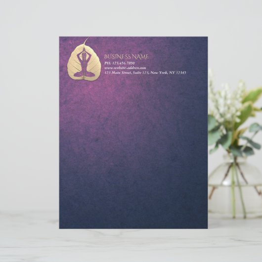 YOGA Instructeur Meditation Pose Bodhi Leaf Cut Ar Briefhoofd (Staand voorkant)