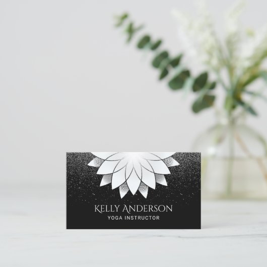 Yoga Instructeur Wit Lotus Mandala Zwart Glitter Visitekaartje (Staand voorkant)