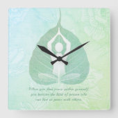 Yoga Instructor Meditation Pose Bodhi Leaf Quotes  Vierkante Klok (Voorkant)