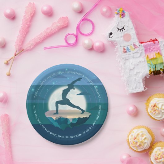 Yoga Instructor Meditation Pose Moon Flying Island Papieren Bordje (Feest)