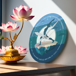Yoga Instructor Meditation Pose Moon Flying Island Ronde Klok