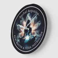 Yoga-instructrice meditatiehouding gloeiende nevel