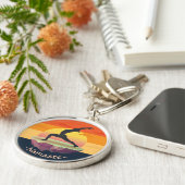 Yoga-instructrice meditatiehouding Zon Vliegend Ei Sleutelhanger (Zijkant)