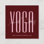 Yoga-instructrice moderne typografie script rood vierkante visitekaartje (Voorkant)