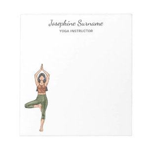 Yoga-instructrice Tree Pose-trainer met aangepaste Notitieblok