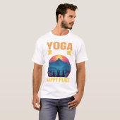 Yoga is mijn gelukkige plek t-shirt (Voorkant volledig)