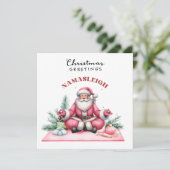 Yoga Kerstman Posing Party uitnodiging (Staand voorkant)