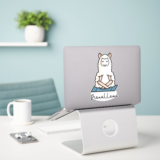 Yoga Llama - Pranallama Sticker (Laptop op bureau)