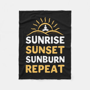 Yoga Lover Yoga Sunrise Sunset Sunburn Repuit Fleece Deken