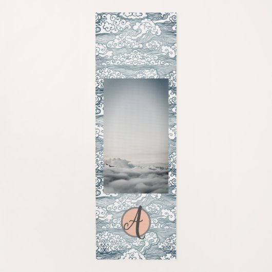 YOGA MAAT EEN MONOGRAM EN CLOUD PATROON YOGAMAT (Voorkant)