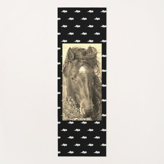 Yoga Mat MET CLOUDS EN WILDE HOREN (Voorkant)