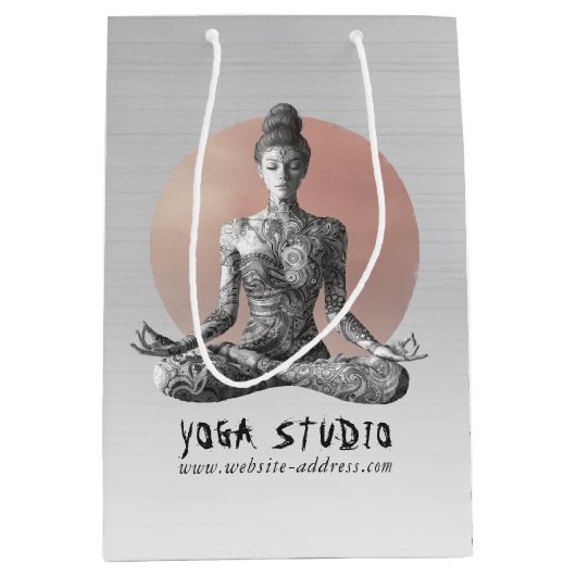 Yoga Meditatie Instructeur Reiki Master Lotus Pose Medium Cadeauzakje (Voorkant)