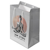 Yoga Meditatie Instructeur Reiki Master Lotus Pose Medium Cadeauzakje (Voorkant Gekanteld)