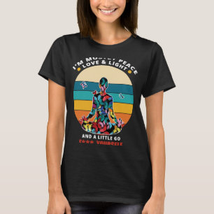 Yoga Meditation Ik ben vooral vredesliefde en lich T-shirt