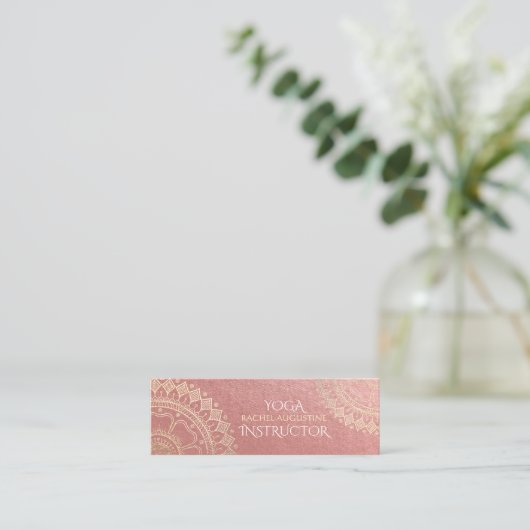 Yoga Meditation Instructor Pink Gold Foil Mandala Mini Visitekaartje (Staand voorkant)