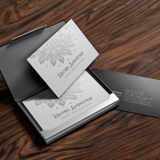 YOGA Meditation Instructor White en Silver Mandala Visitekaartje