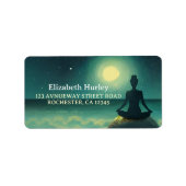 Yoga Meditation Pose on Rock Full Moon Stars Night Etiket (Voorkant)