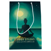 Yoga Meditation Pose on Rock Full Moon Stars Night Medium Cadeauzakje (Voorkant)