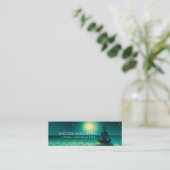 Yoga Meditation Pose on Rock Full Moon Stars Night Mini Visitekaartje (Staand voorkant)