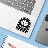 Yoga mom yogi mother sticker (Laptop met iPhone)