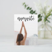 Yoga Namaste Vrouw die yoga doet Briefkaart (Staand voorkant)