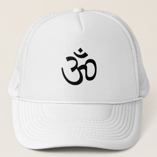 Yoga, Om Aum Icon, Ohm Hinduism Symbool zwart wit Trucker Pet (Voorkant)