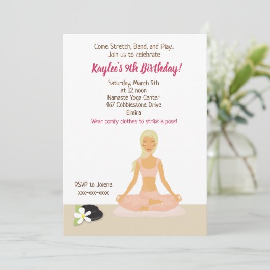 Yoga Party Meisje Verjaardag Uitnodiging (Staand voorkant)