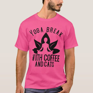 Yoga pauze met koffie en katten vriend t-shirt