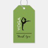 Yoga Pose Silhouette over de groene achtergrond Da Cadeaulabel (Voorkant)