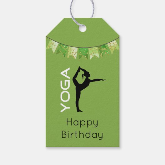 Yoga Pose Silhouette over groene achtergrond Birth Cadeaulabel (Voorkant)