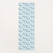 Yoga poses en tekstpatroon op blauw yogamat (Voorkant)