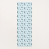 Yoga poses en tekstpatroon op blauw yogamat (Achterkant)