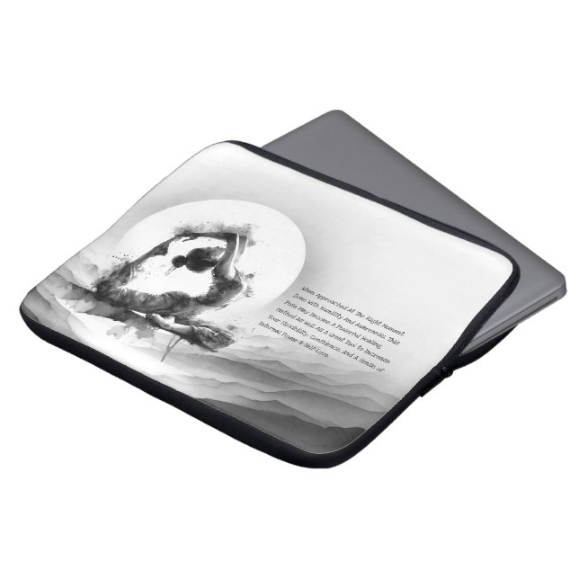 Yoga Reiki One-Legged King Pigeon Pose Waterverf Laptop Sleeve (Voorkant top)