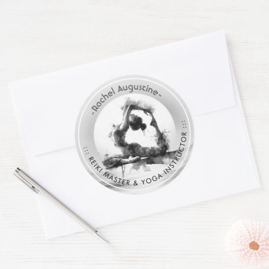 Yoga Reiki One-Legged King Pigeon Pose Waterverf Ronde Sticker (Envelop)