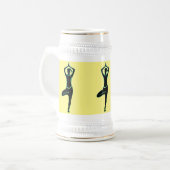 Yoga Stein, gele en goudkleurige Bierpul (Voorkant links)