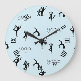 yoga stelt blauw voor grote klok