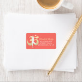 Yoga Studio Instructor Meditation Pose OM-symbool Etiket (Insitu)