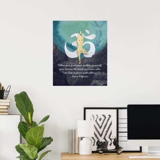 Yoga Studio Instructor Meditation Pose OM-symbool Poster (Thuiskantoor)