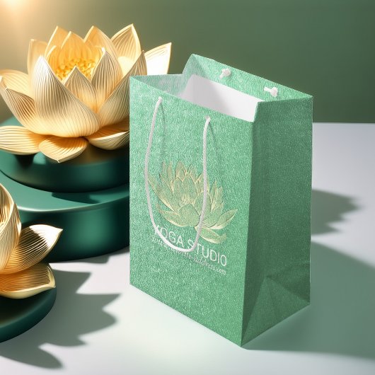 YOGA Studio Meditation Reiki Instructor Gold Lotus Medium Cadeauzakje