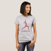 Yoga Warrior Pose in de kleuren rood T-shirt (Voorkant volledig)