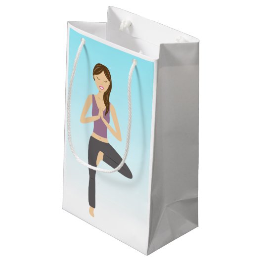 Yoga Woman in Boom Pose Klein Cadeauzakje (Achterkant Gekanteld)