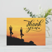Yoga Women on Sunset Background Bedankkaart (Staand voorkant)