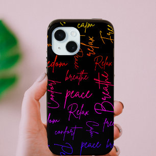 Yoga Woorden Kleurrijk Schrift Zwarte Ontwerp iPhone 15 Case