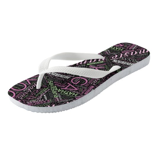 Yoga Word Cloud Plum/Green ID254 Teenslippers (Schuin)