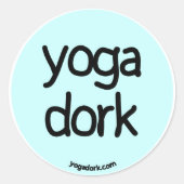 Yogadork sticker licht blauwgroen (Voorkant)